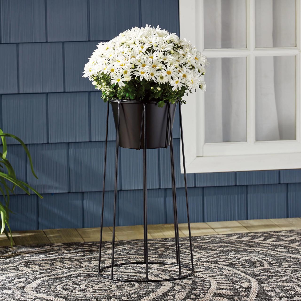 Mainstays Tall Black Metal Trapezoidal Cylinder Plant Stand Walmart