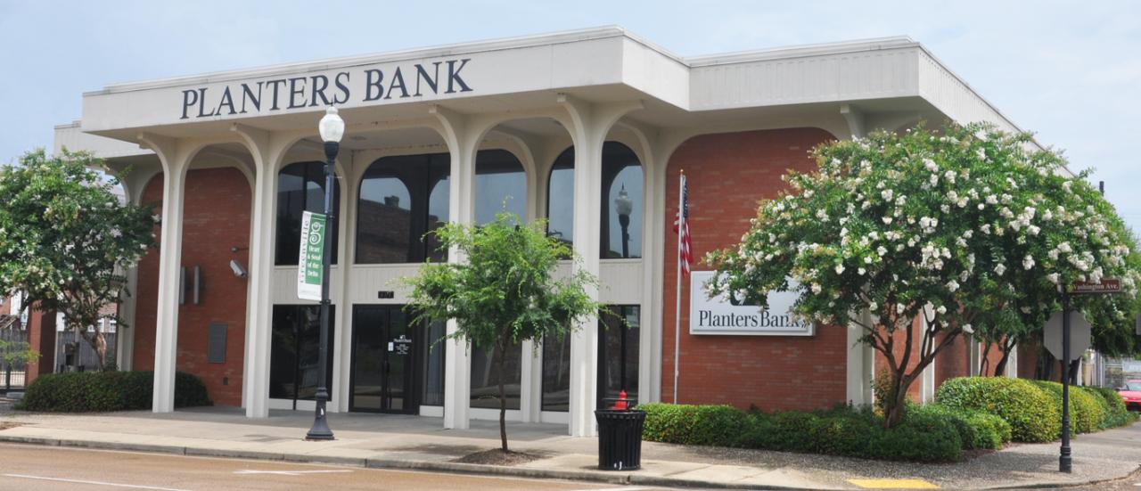 Mississippi MidCentury Modern Banks