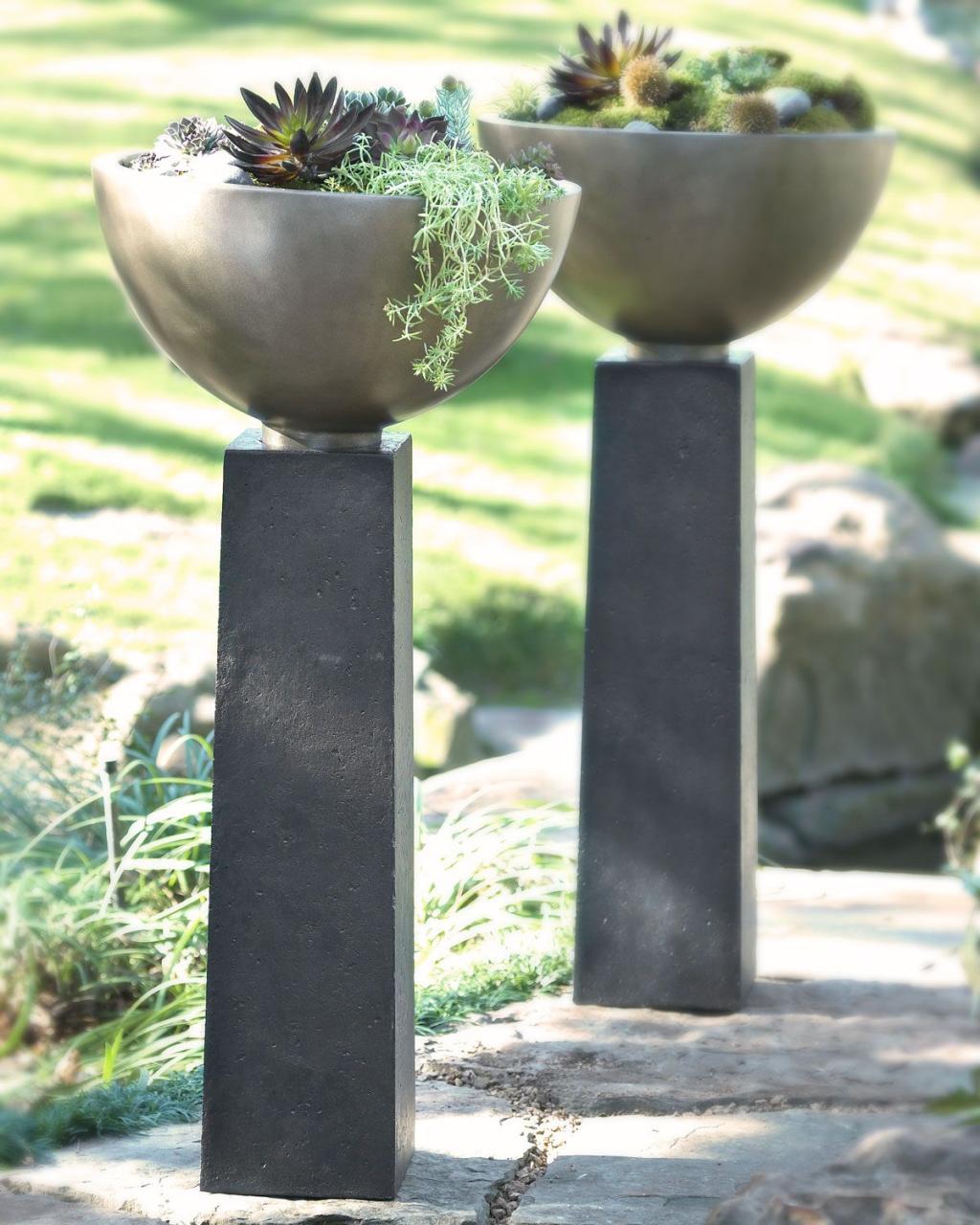 Modern Planter (With images) Modern garden design, Modern planters